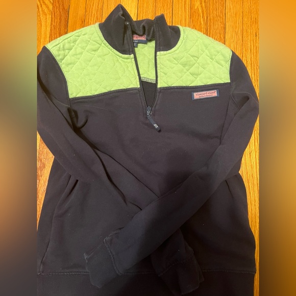 Vineyard vines pullover - Picture 1 of 4